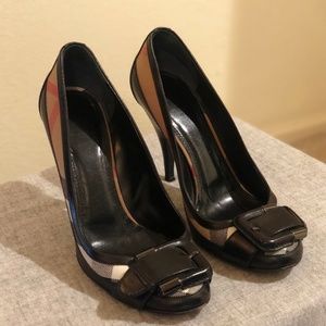 Burberry Pumps